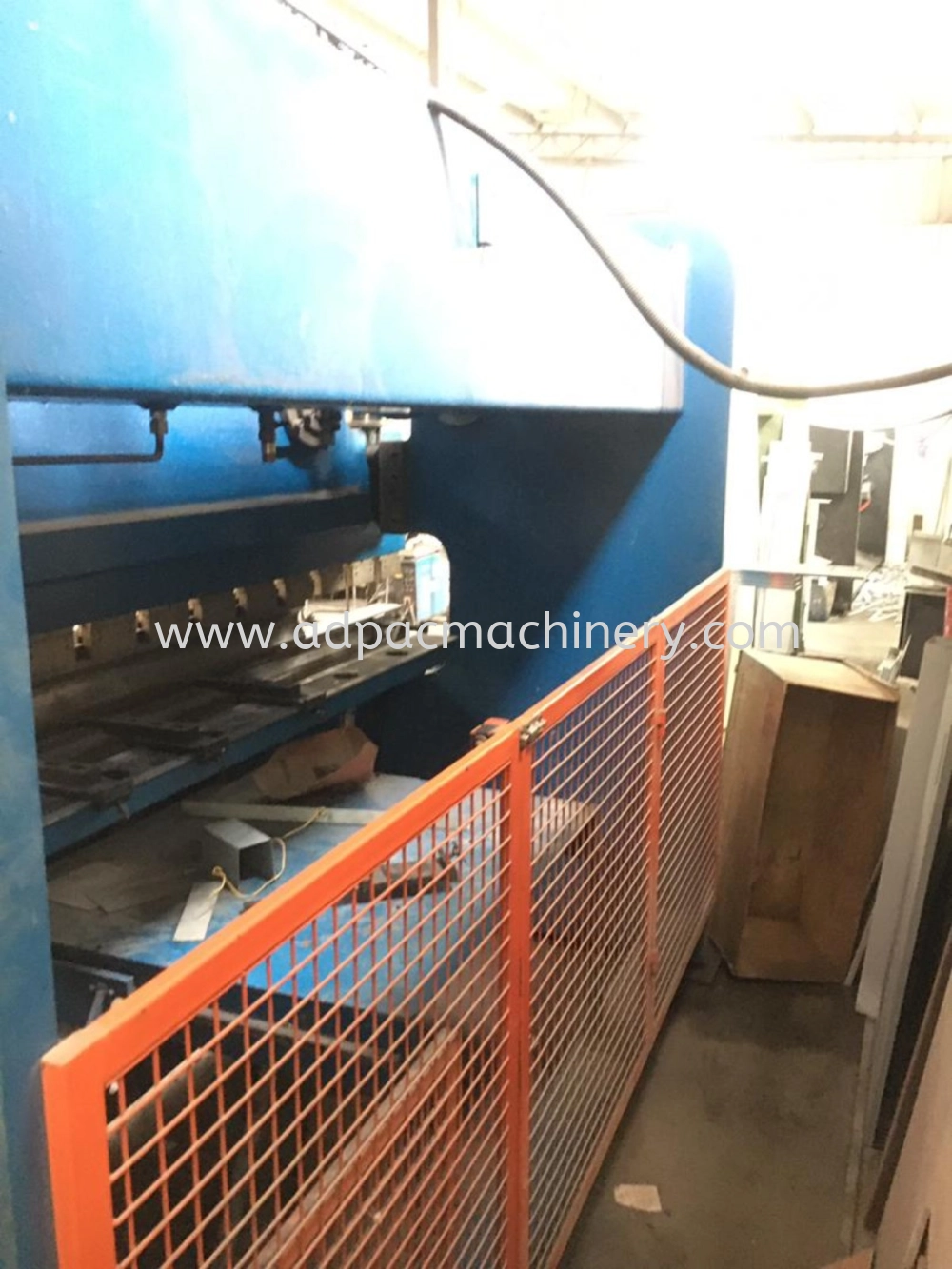 Used Hydraulic Pressbrake / Bending Machine