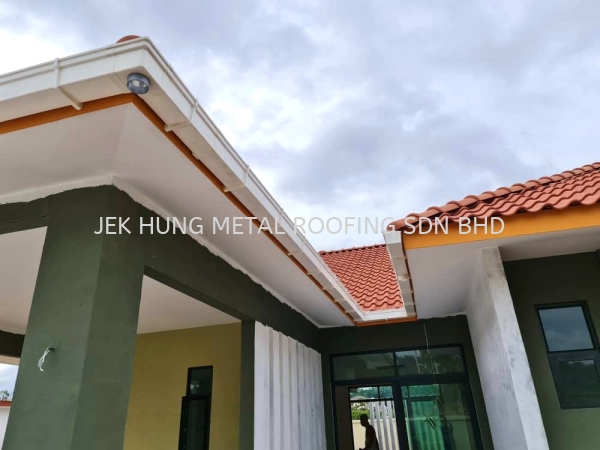 Arensi Marley upvc gutter (white) c/w pvc chain Arensi Marley F300 Gutter (white / grey color) Rainwater Goods Gutter Melaka, Malaysia Services | JEK HUNG METAL ROOFING SDN BHD