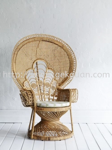 RATTAN PEACOCK CHAIR 