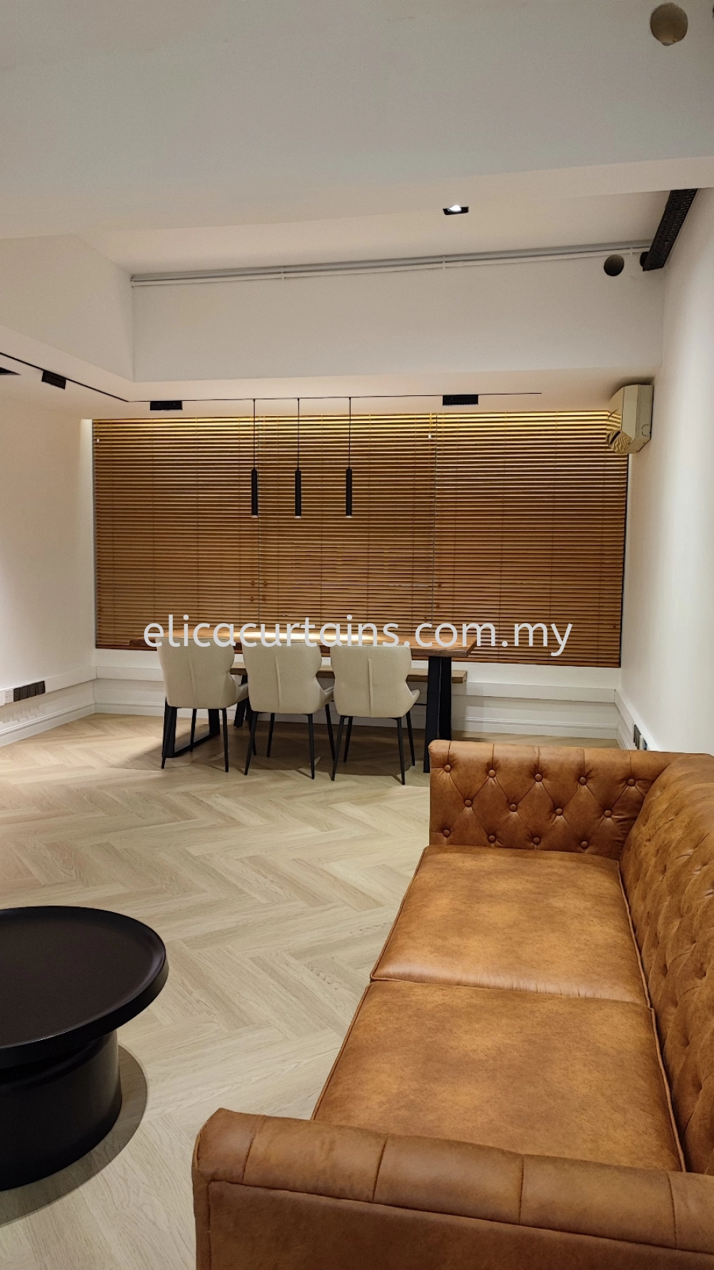 Wooden Timber Blind, Natural Wood Colour, Relaxing Area, Morden Concept, Light Control.