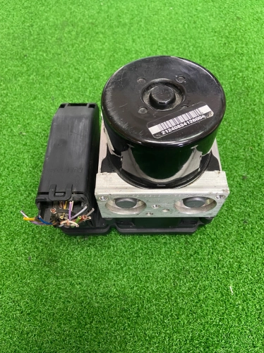 Ford Fiesta AV59 Abs Pump Used