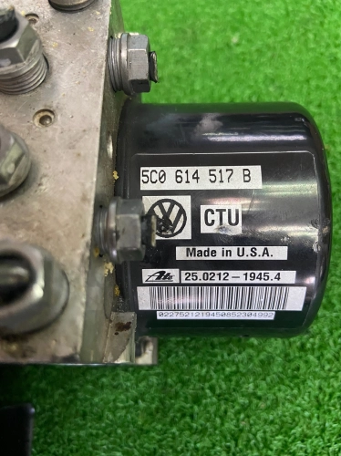 Volkswagen Beetle Abs Pump 5CO 614 517 B