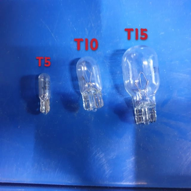 1 PCS T15 T10 T5 12V21/5W BULB