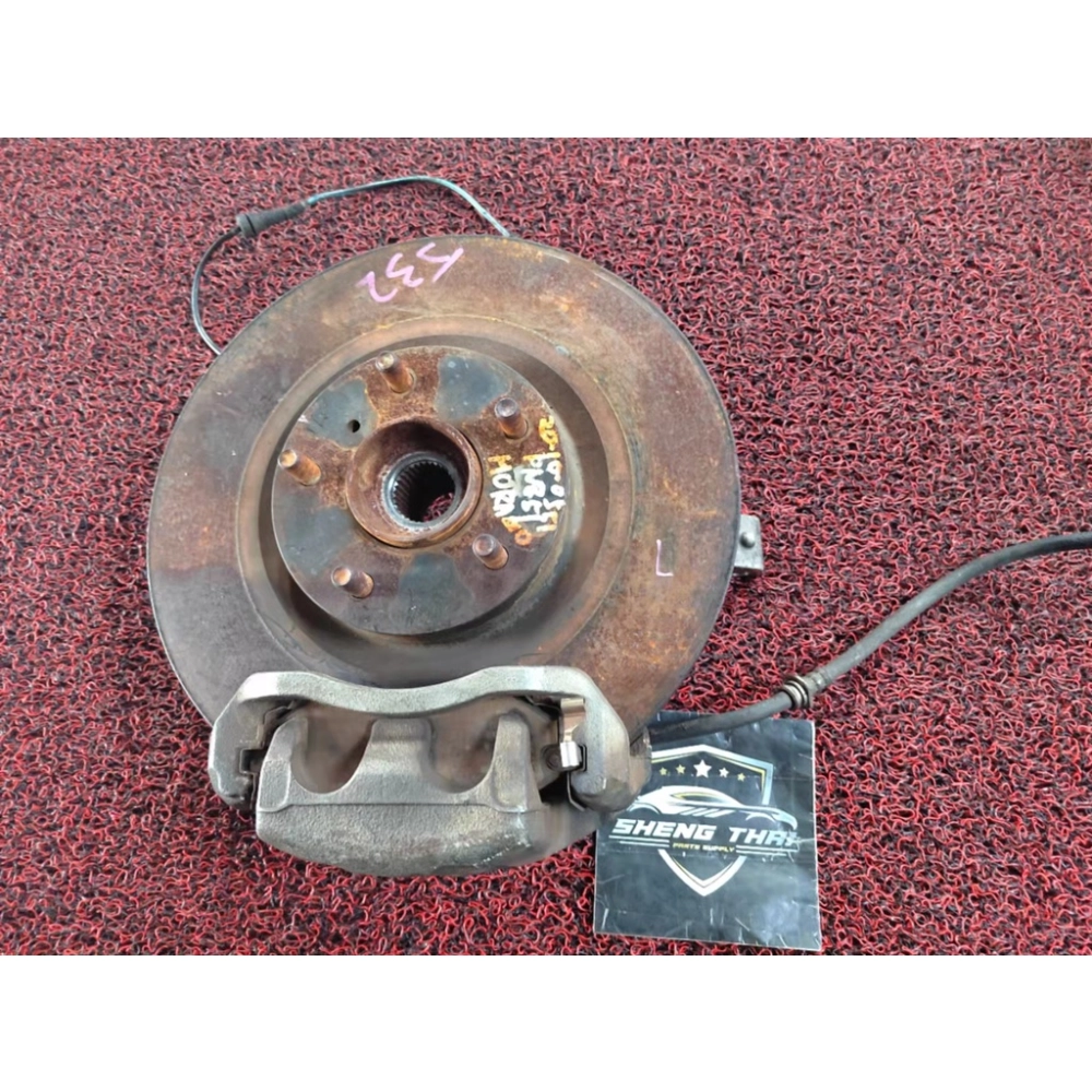 NISSAN TEANA J32 FRONT 2 POT DISC CALIPER BRAKE PUMP SET(NO WARRANTY SABAH DAN SARAWAK)