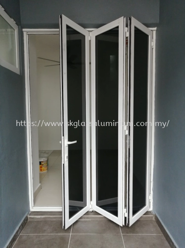 Folding Door at Jalan Kebun Klang