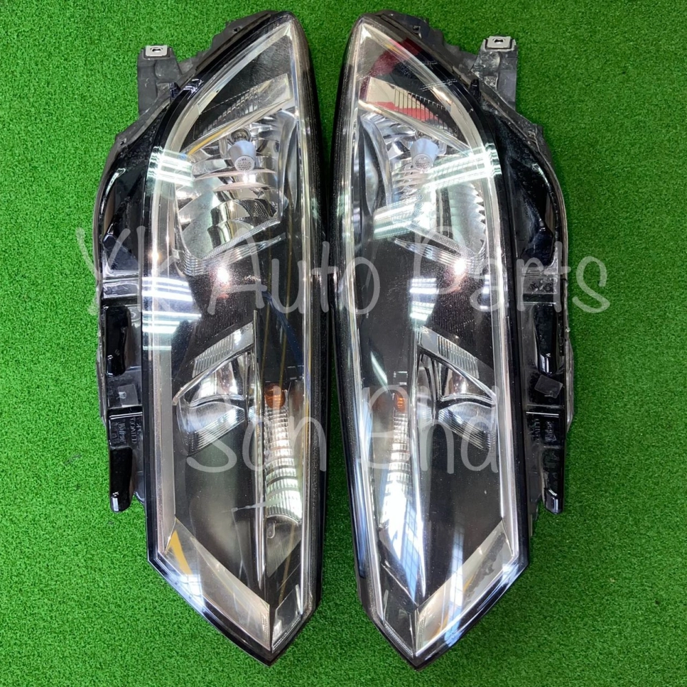 Volkswagen Passat B8 Headlight Used RH-3G2 941 006 C / LH-3G2 941 005 L