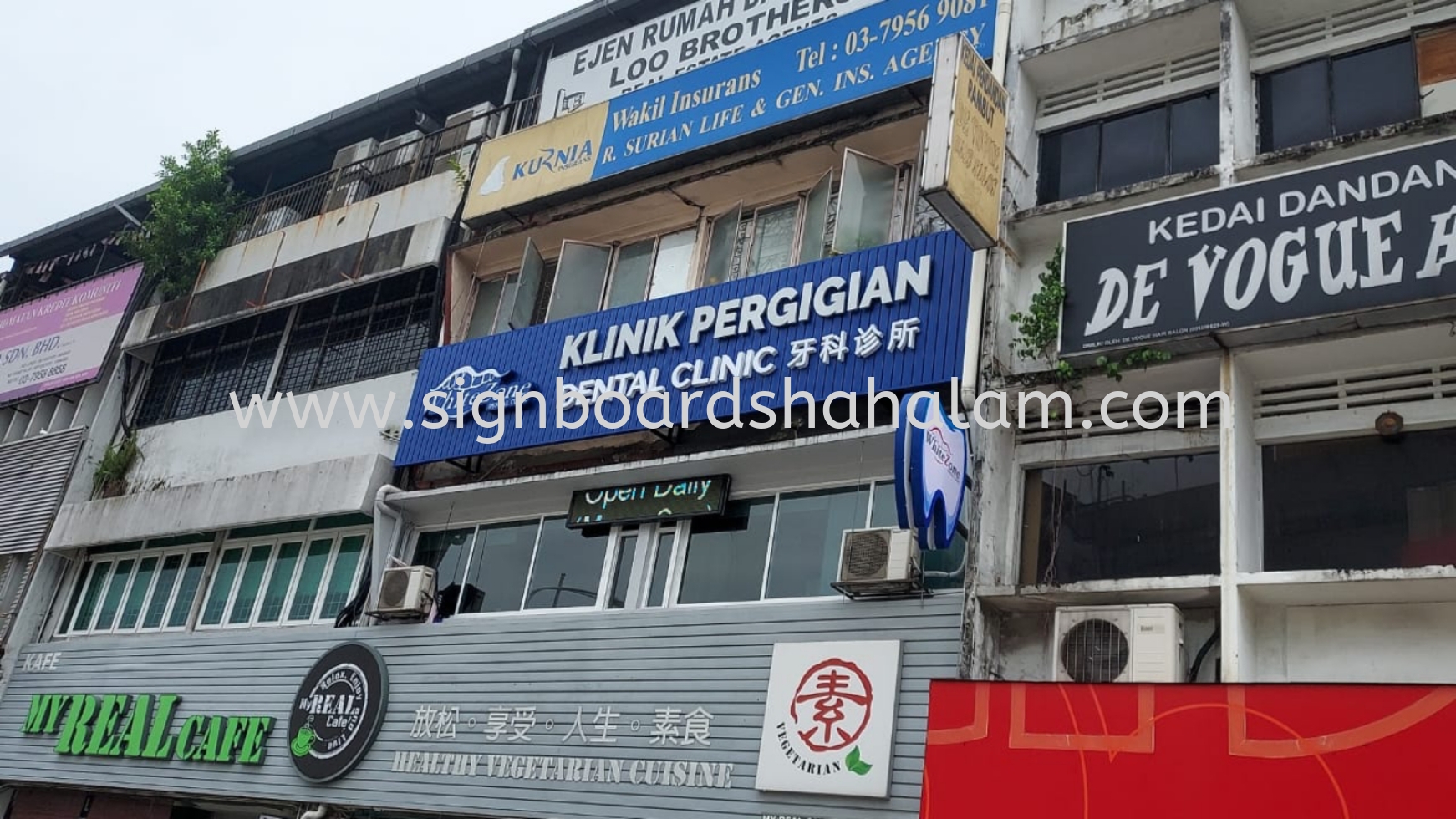 Klinik Pergigian Dental Clinic - KL - Aluminum Panel Base With 3D LED Frontlit Signboard 