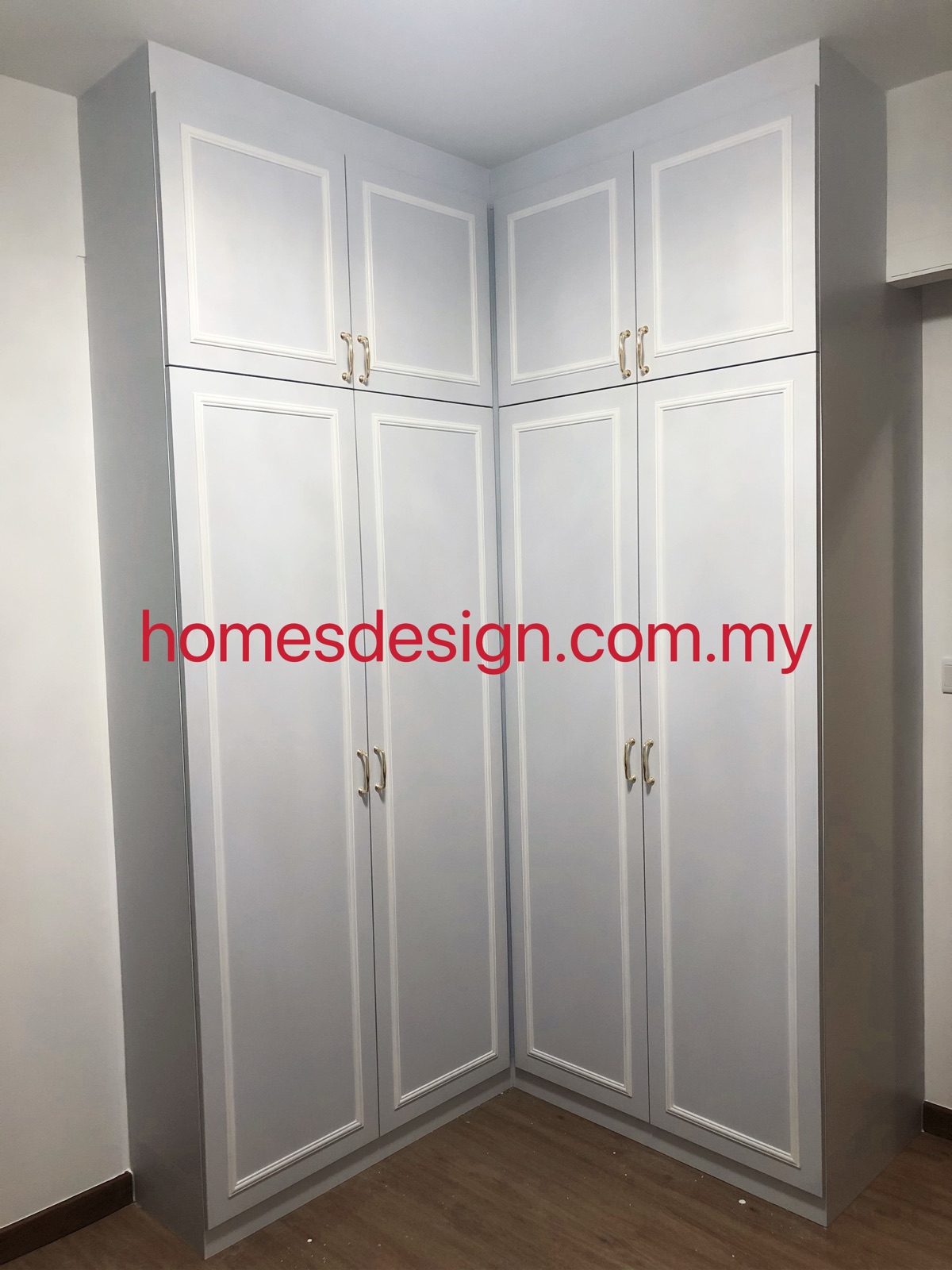 Singapore Wardrobe
