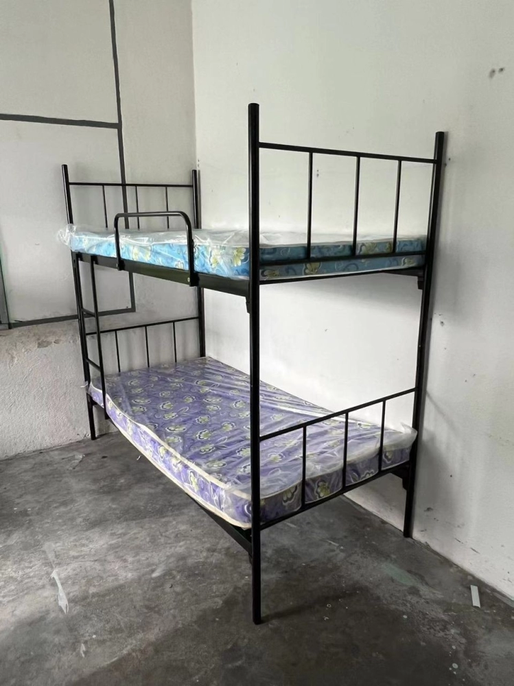 Hostel Single Mattress Tilam Asrama For Construction Site | Bunk Bed Steel Locker Plastic Chair & Plastic Table Ready Stock | Area Simpang Ampat Kulim Ipoh