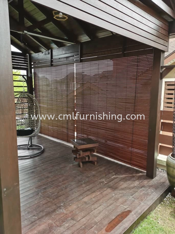 Outdoor Wood Blind