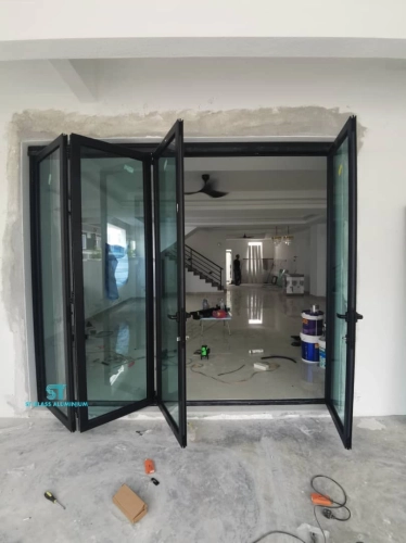 Folding Door 