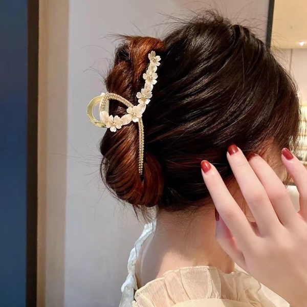 Hair Claw  Hair Clips/Hairbands  Make-Up Accessories Cecil, City Girl, Malaysia Johor Bahru JB | Perniagaan Lily Sdn Bhd