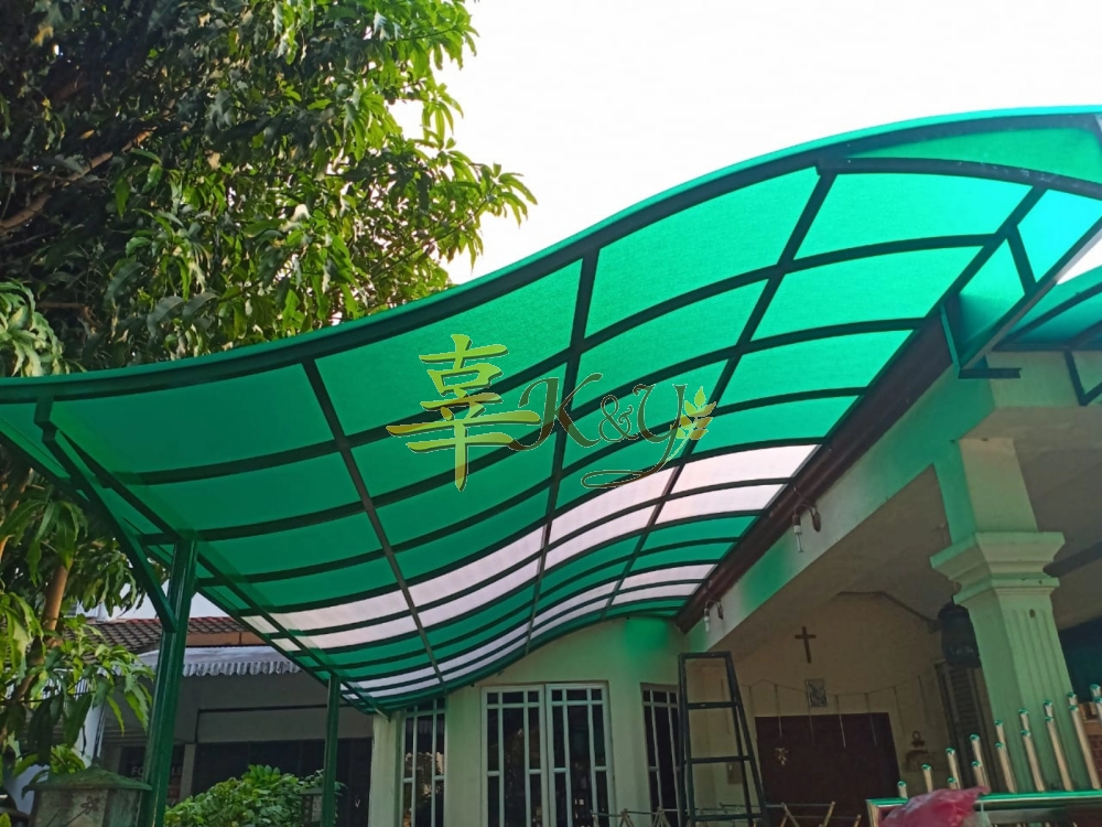 Mild Steel Polycarbonate Green&Clear Color (Nu Serials 3mm) Skylight Awning - Frame Ms 1 1/2x1 1/2(1.2) Hollow , Bean 2x4(1.6) Hollow, Pillar 3x3(1.9)Hollow 