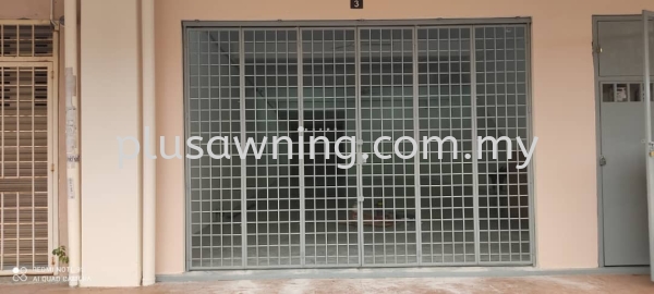 FOLDING DOOR GRILL @JALAN SUNGAI MERBAU N 32/N, KEMUNING GREENVILLE, SHAH ALAM Grill Door Selangor, Malaysia, Kuala Lumpur (KL), Cheras Contractor, Service | Plus Awning & Iron Sdn Bhd