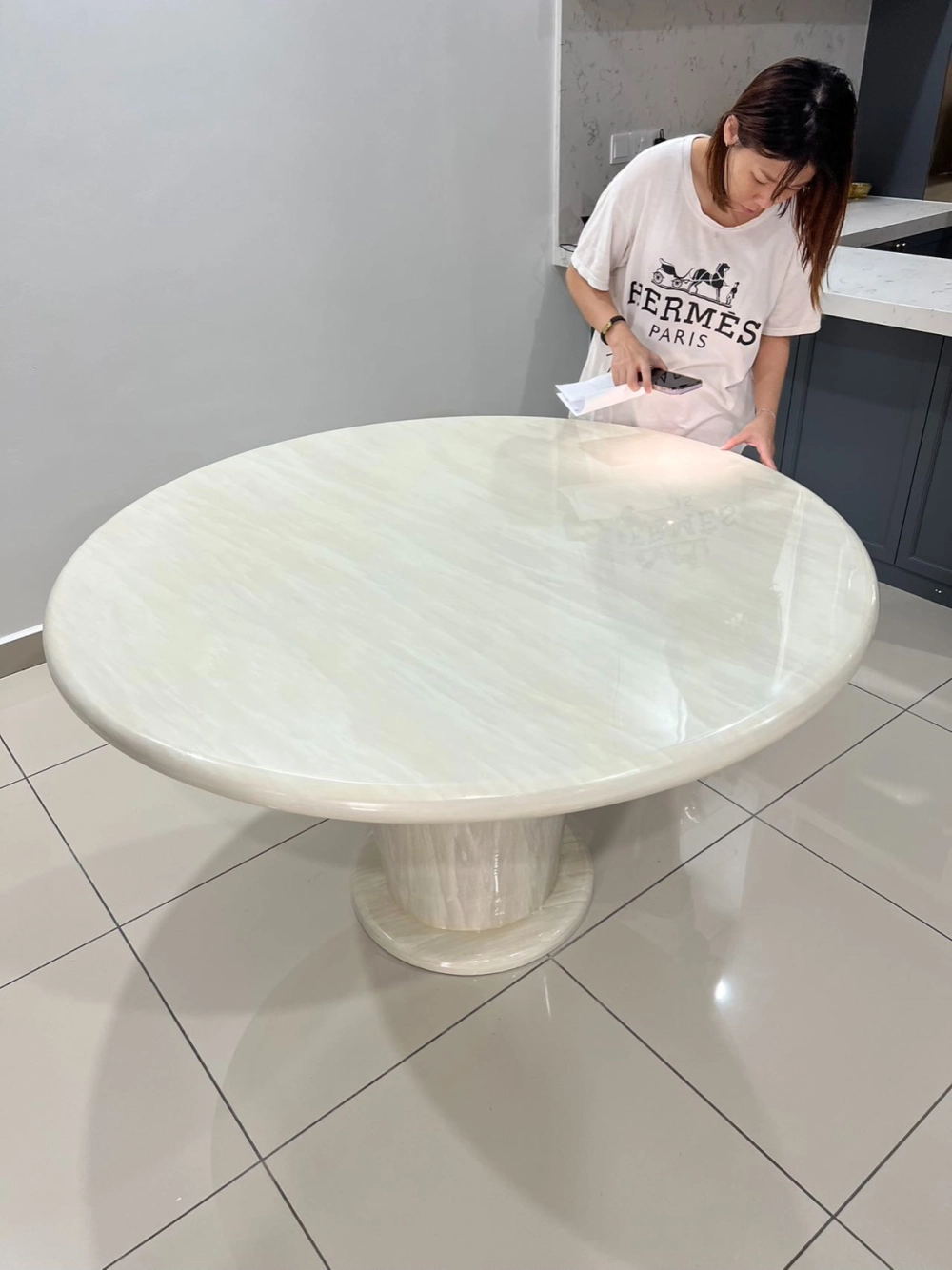 100% Full Natural Marble 白玉冰 round R1350- x R1350 x H760mm