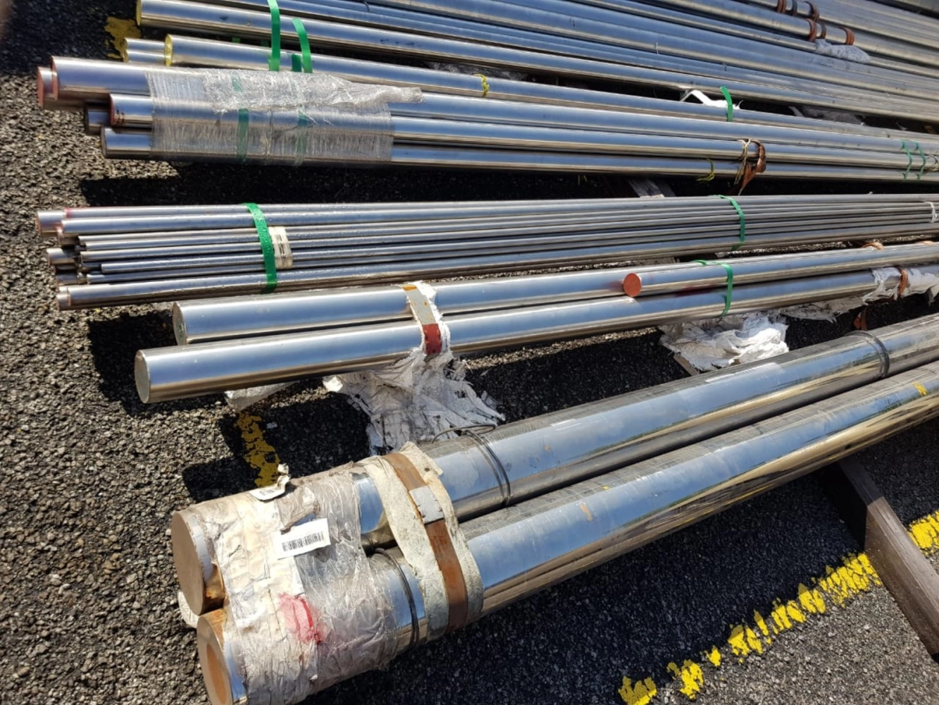 Stainless Steel Rod / Round Bar ( Grade 304/304L , 316/316L ) | Supplier Malaysia | KL | Selangor