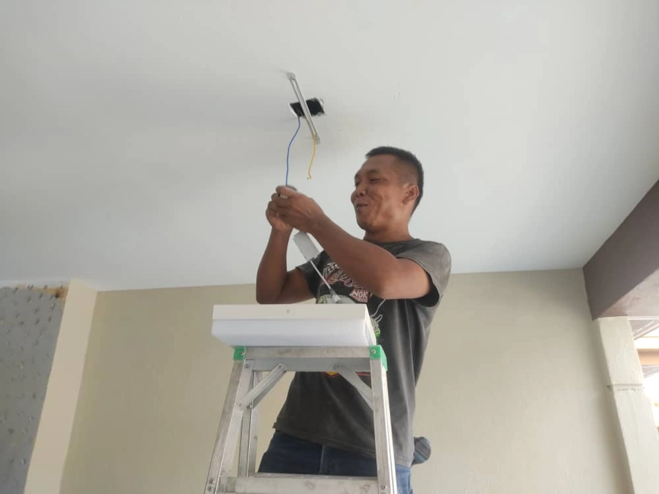 Hire Office & Home Improvement Handyman Services in KL Now