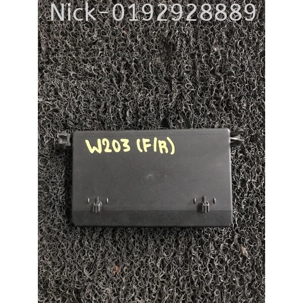 MERCEDES W203 DOOR MODULE 203 820 12 85 ( FRH )