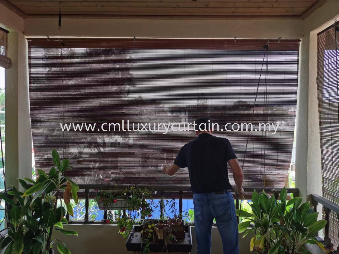 Outdoor Wooden Blind