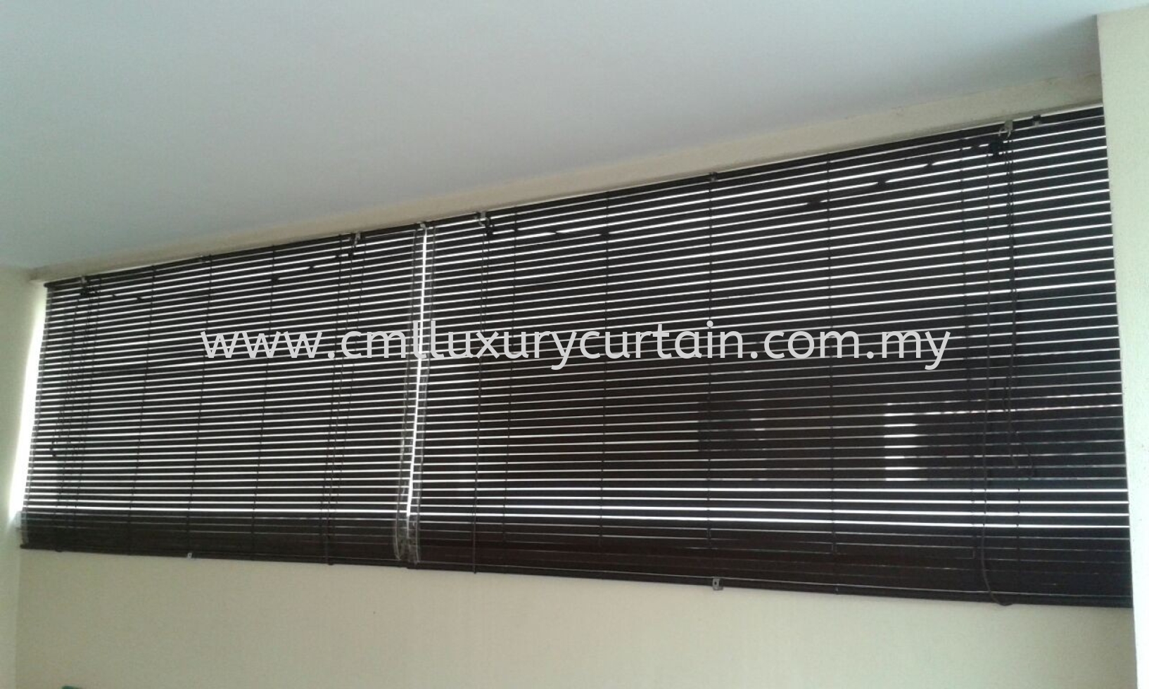 Outdoor Wooden Blind