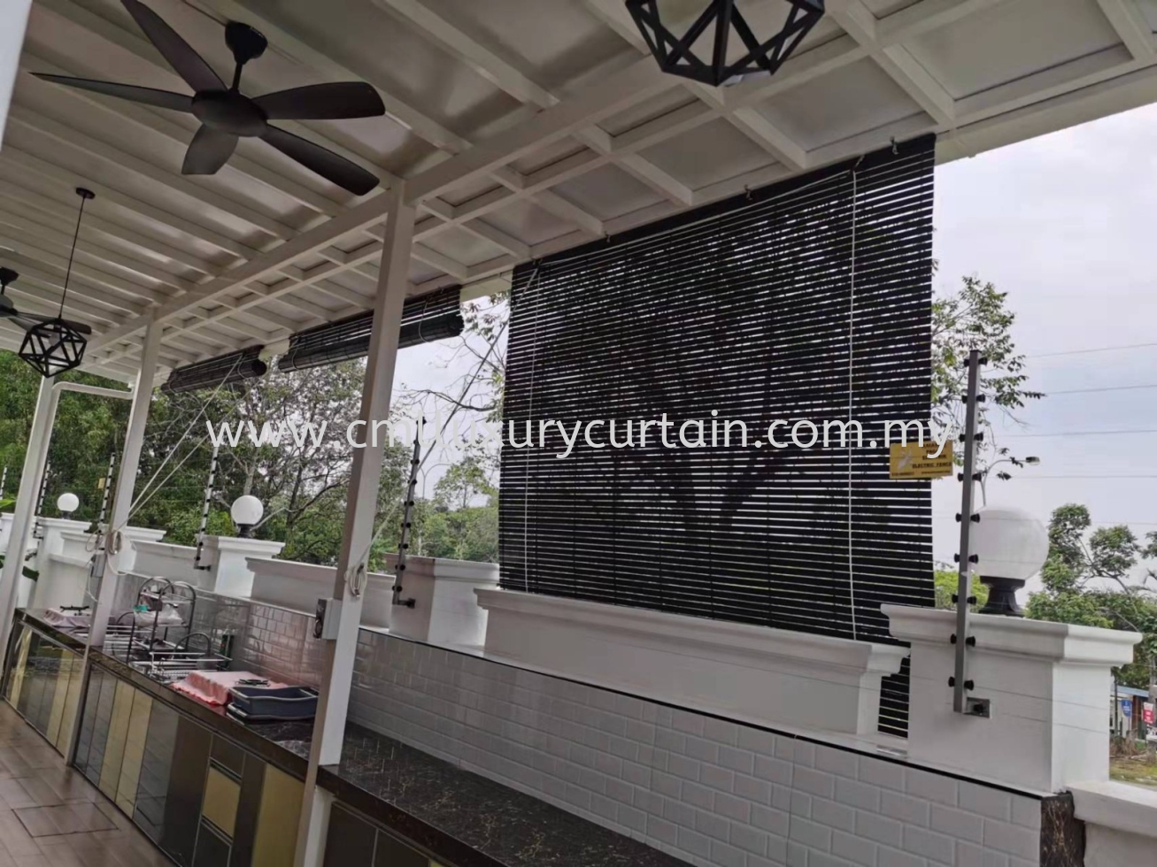 Outdoor Wooden Blind