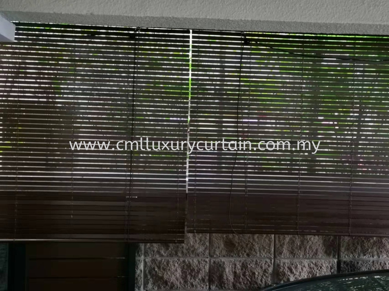 Outdoor Wooden Blind