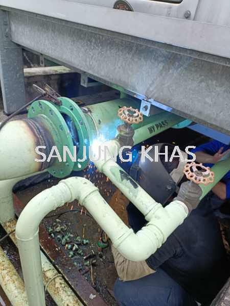 Replacement of faulty motorised valve and flanges Cooling Tower and AHU Air Conditioner Repairs & Services Selangor, Malaysia, Kuala Lumpur (KL), Shah Alam Repair, Maintenance, Service | Sanjung Khas Sdn Bhd