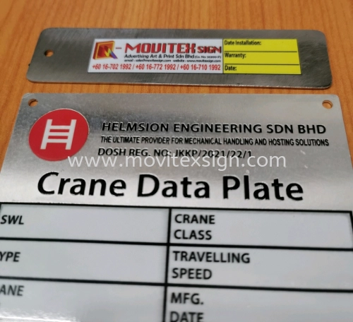 data plate with color print 