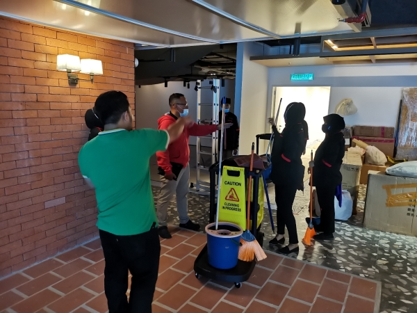  Office Cleaning Selangor, Malaysia, Kuala Lumpur (KL), Ampang Service | SRS Group Enterprise