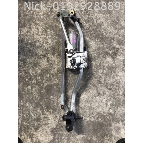 AUDI A4B8 FRONT WIPER LINKAGE WITH MOTOR