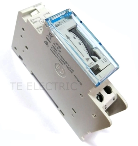 HAGER EH011 ANALOGUE 24HRS TIMER 250VAC SINGLE POLE DIN RAIL TYPE