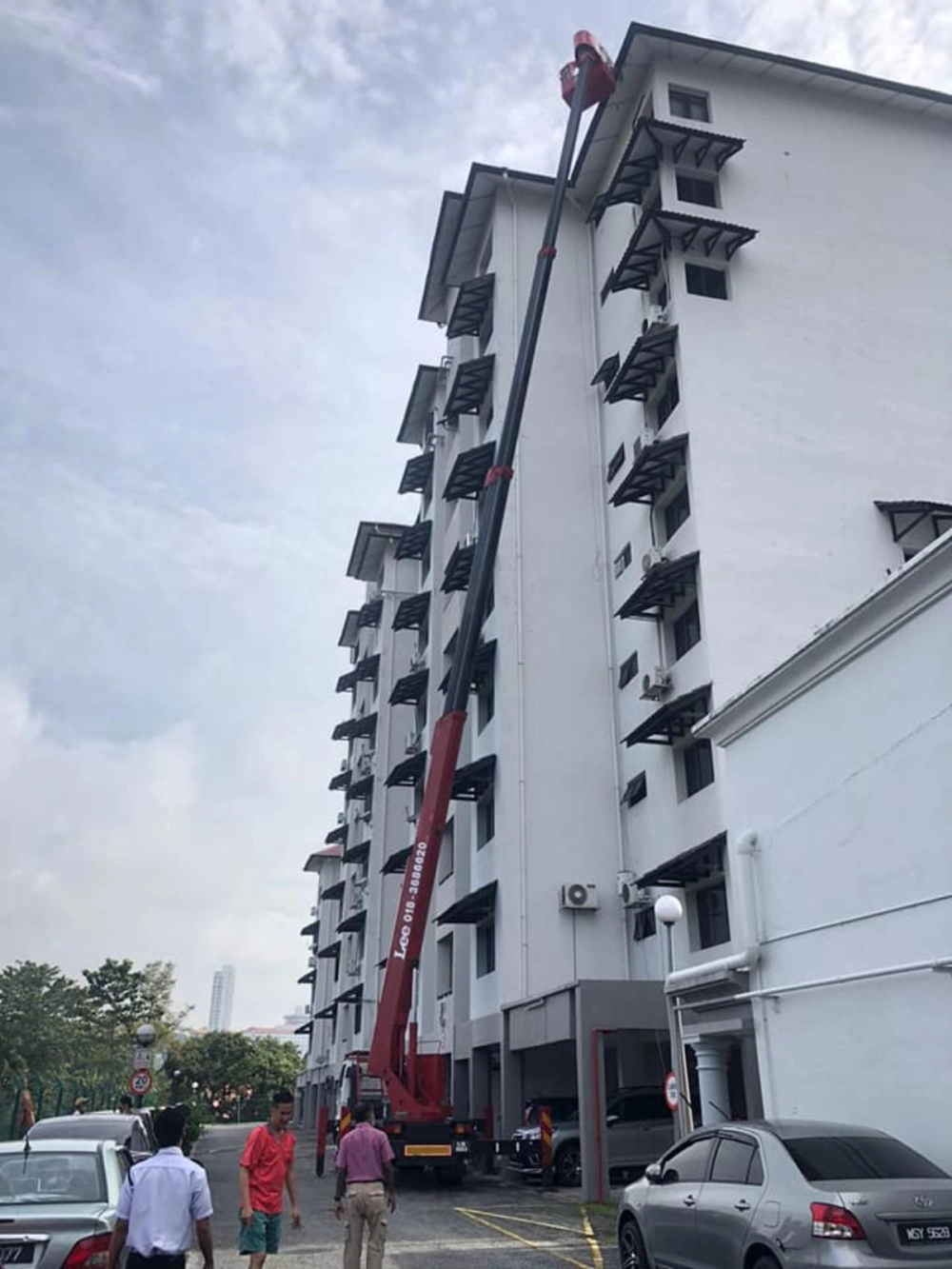 Skylift 27 Meter Selangor, Malaysia, Kuala Lumpur (KL), Seri Kembangan ...