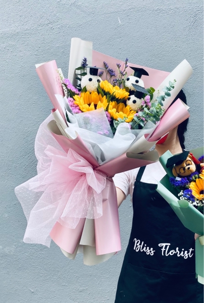 Lively Graduation Bouquet Melaka Retailer, Services | BLISS FLORIST