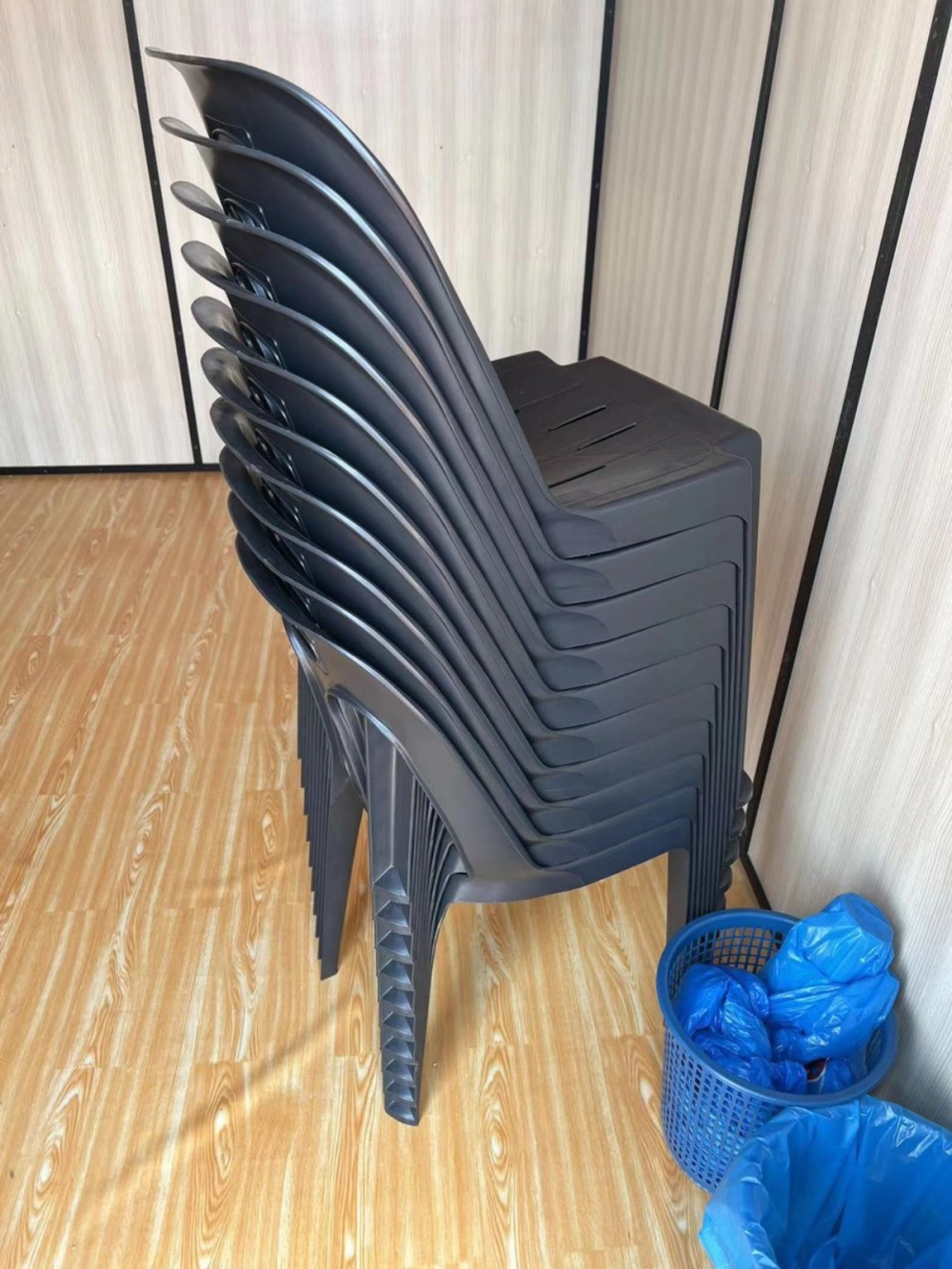 Classic Plastic Chair WholeSale Supplier Penang | Pembekal Kerusi Plastik