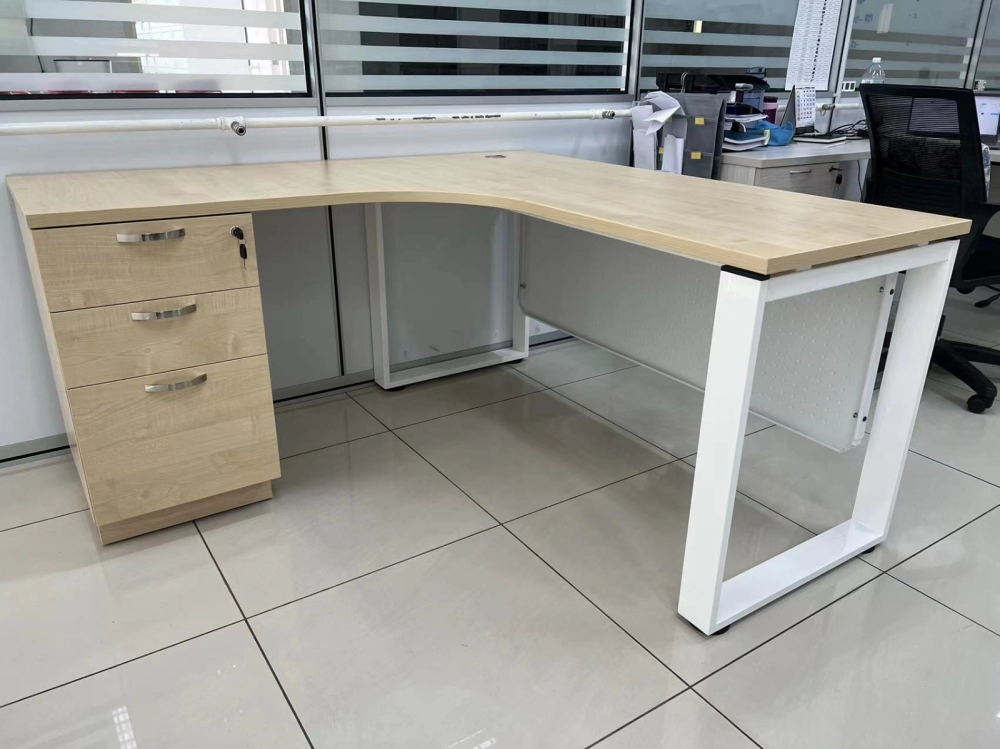 L-Shape Manager Table With Aluminium Front Panel and Drawer｜Office Table Penang