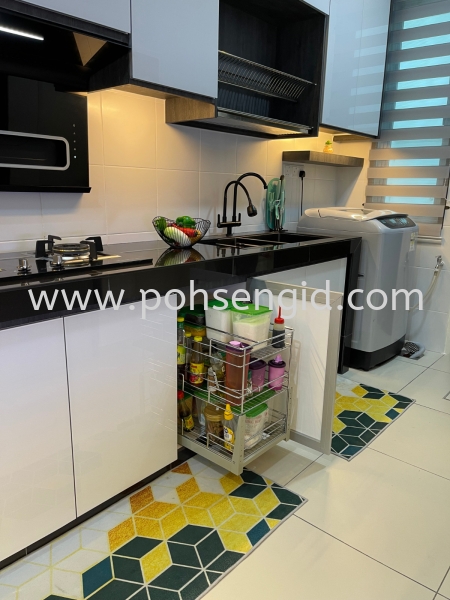 4G Glass Door Kitchen Cabinet #SRI SENDAYAN #SEREMBAN Kitchen Seremban, Negeri Sembilan (NS), Malaysia Renovation, Service, Interior Design, Supplier, Supply | Poh Seng Furniture & Interior Design