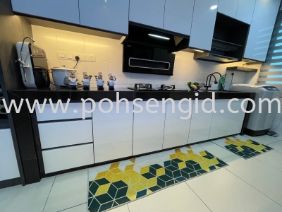 4G Glass Door Kitchen Cabinet #SRI SENDAYAN #SEREMBAN