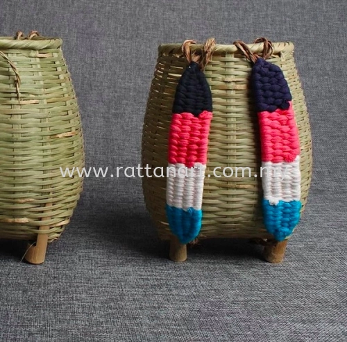 BAMBOO PEN HOLDER/ HOME DECORATIONS