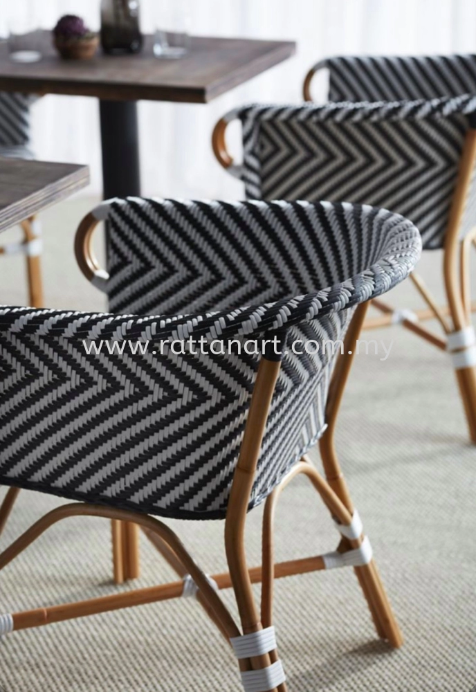 SYNTHETIC DINING CHAIR - ARM CHAIR