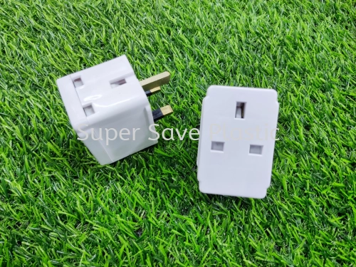 7387 UK 13A 3WAY ADAPTOR