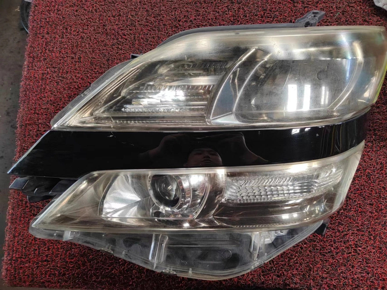 TOYOTA VELLFIRE ANH20 LEFT HAND FRONT LAMP