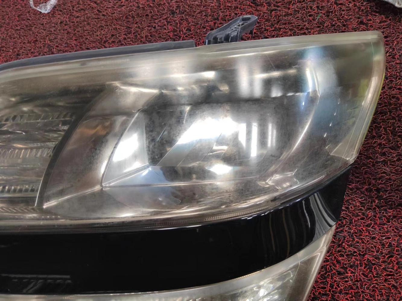 TOYOTA VELLFIRE ANH20 LEFT HAND FRONT LAMP