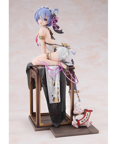 KADOKAWA Re:ZERO -Starting Life in Another World- Rem: Graceful Beauty ver.