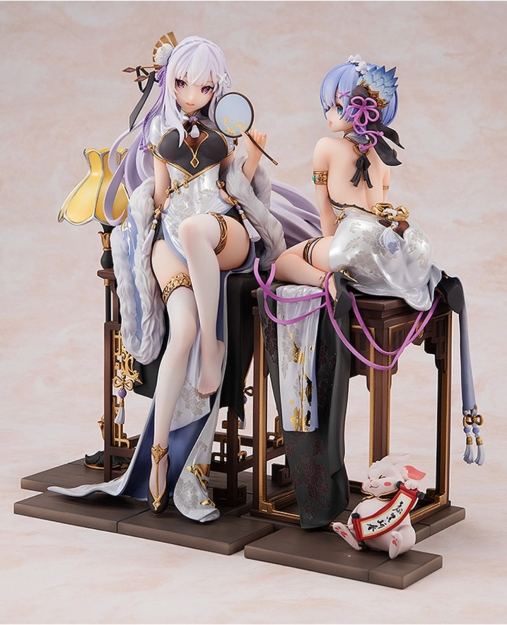 KADOKAWA Re:ZERO -Starting Life in Another World- Emilia x Rem : Graceful Beauty ver. ** With BONUS **