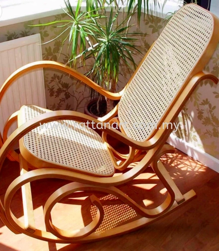 WOODEN ROCKING CHAIR WITH RATTAN NETTING