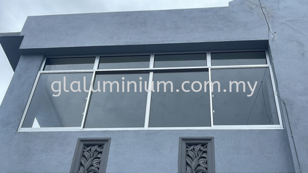 Sliding windows 4 panel + Above fit glass @jalan Megah 11,taman Megah, Cheras  Sliding windows 4 panel + Above fit glass Aluminium Sliding Windows Selangor, Malaysia, Kuala Lumpur (KL), Cheras Supplier, Installation, Supply, Supplies | GL GLASS & ALUMINIUM TRADING