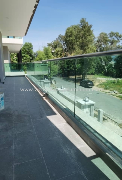 Balcony Glass With Stainless Steel Railing Selangor, Malaysia, Kuala Lumpur (KL), Sungai Buloh Supplier, Suppliers, Supply, Supplies | Weng Cheong Glass Trading Sdn Bhd