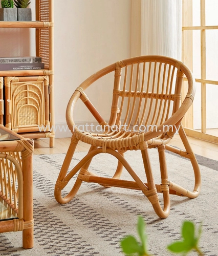 RATTAN KID'S CHAIR