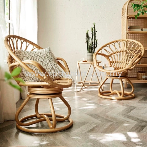 RATTAN SWIVEL LOUNGE CHAIR