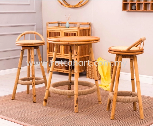 RATTAN BAR STOOL 